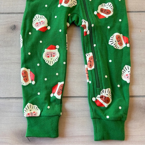 🎄🎅🏼 Christmas pajamas onesie Zippie glow in the dark🎅🏼🎄18/24 VHTF - NWT - Picture 6 of 7